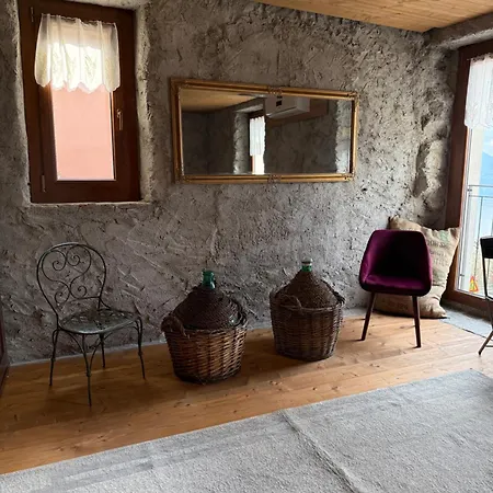 Apartment Stone House: Fairytale Flat With Magic View Bellano